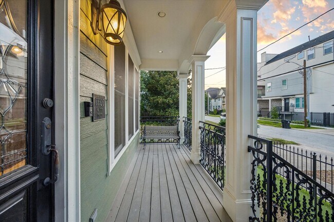 Foto del edificio - 1332 W 21st St