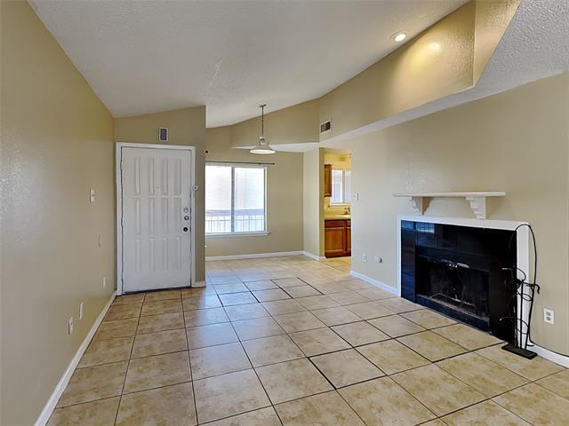 Foto del edificio - 5550 Spring Valley Rd