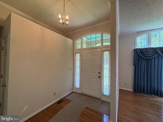 Foto del edificio - 8227 Old Plank Rd