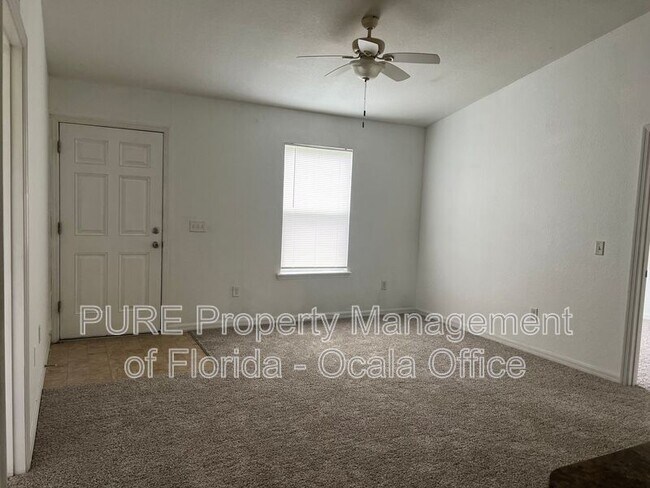 Foto del edificio - 213 Oak Ln