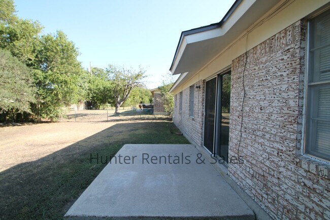 Foto del edificio - Delightful Three-Bedroom Cove Home