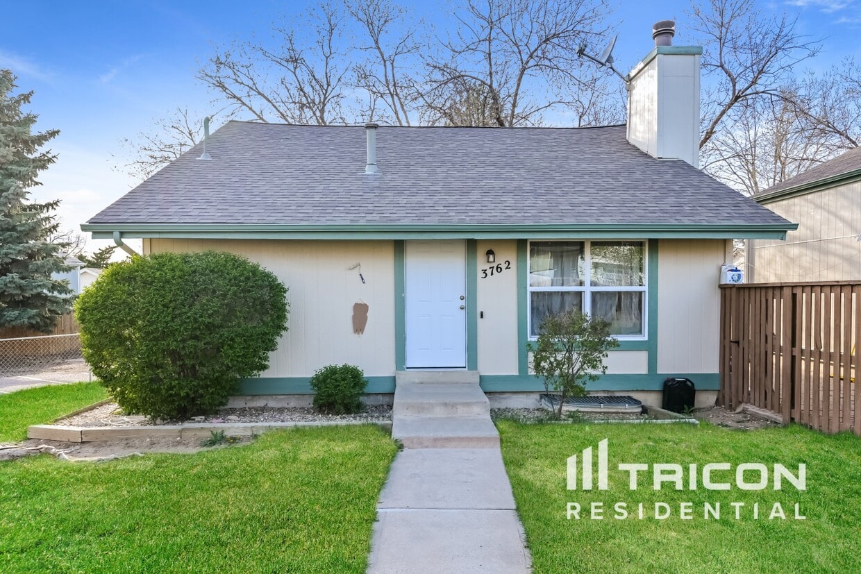 Primary Photo - 3762 S Danube Cir
