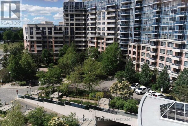 Photo du bâtiment - 23-923 Cox Blvd