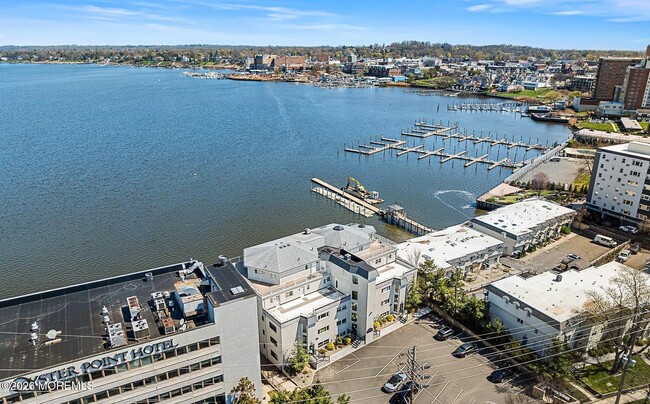 Building Photo - 138 Bodman Pl