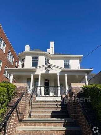 Building Photo - 367 Moreland Ave NE