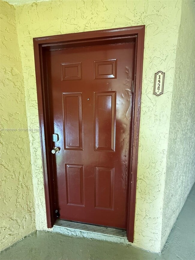 Foto del edificio - 731 Vista Isles Dr