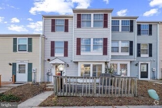 Building Photo - 2311 Greenwood Dr