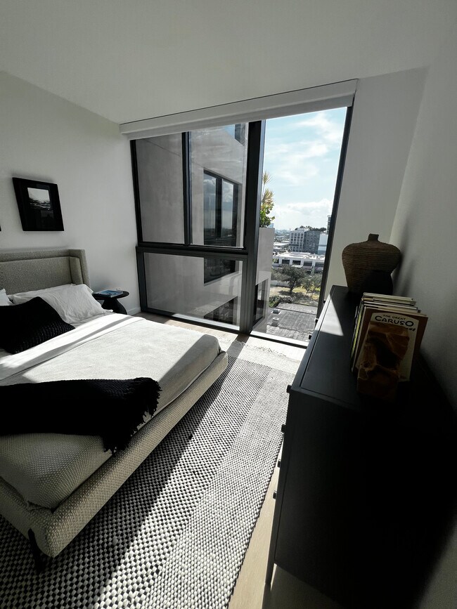 Foto del edificio - 140 NW 30th St