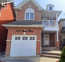 Building Photo - 735 Swan Pl