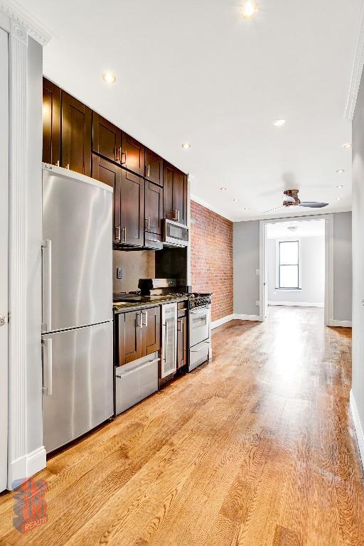 Building Photo - 436 W 52nd St