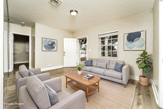 Foto del edificio - 16461 NW 19th Ave