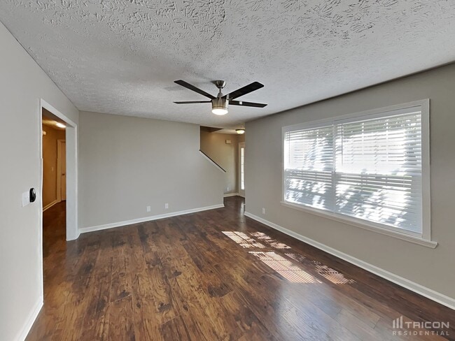 Building Photo - 2639 Apostle Ln