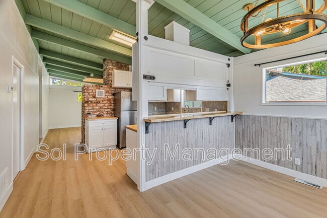 Building Photo - 417 Belle Monti Ct