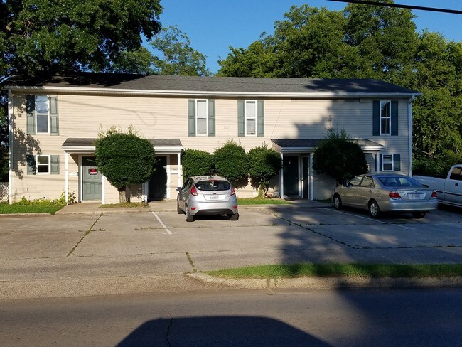 Foto del edificio - 4117 Triana Blvd SW