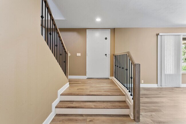 Foto del edificio - Move-In Special - 50% Off First Month’s Rent! Upgraded Pool Home in Wonderful Mission Viejo Neigh...