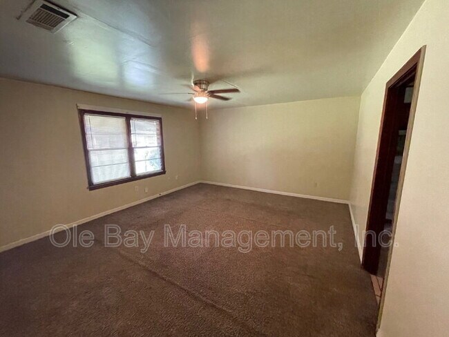 Building Photo - 1815-B Ogburn Ave