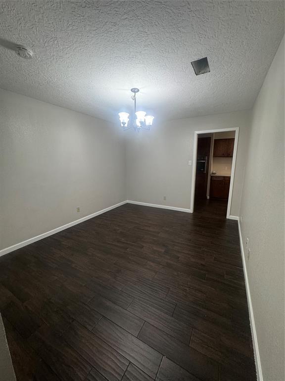 Foto del edificio - 7910 Jonquil Dr