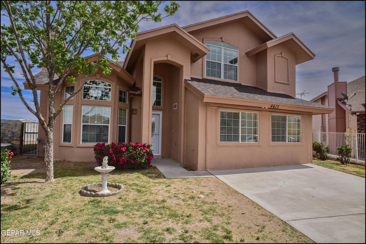 Foto principal - 4613 Robert Holt Dr