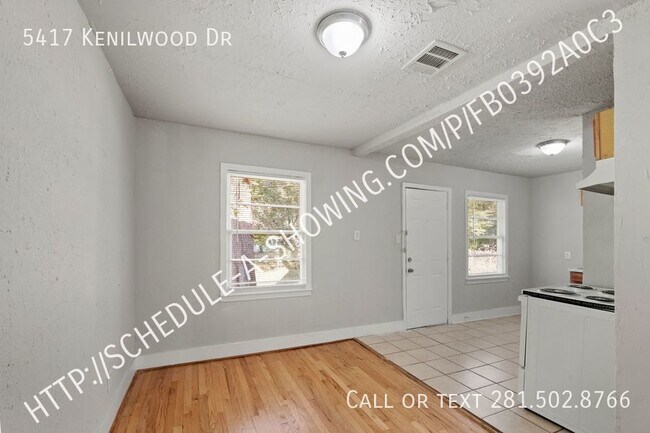Building Photo - Recently Updated!