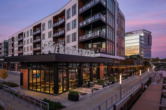Exterior - Tribute Apartments at R1VER