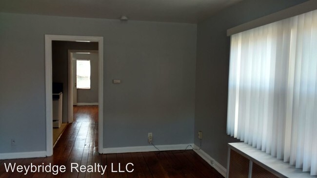 Building Photo - 707 Elberon Ave