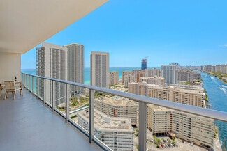 Building Photo - 4010 S Ocean Dr