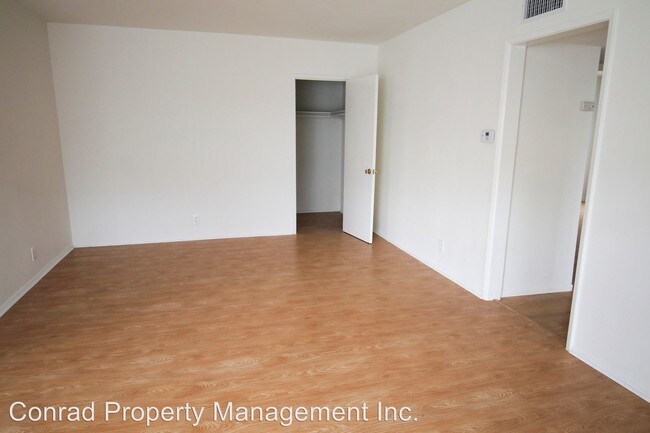 Building Photo - 1416 Reeves St