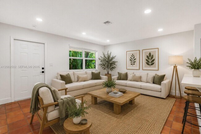 Foto del edificio - 850 SW 12th Ct