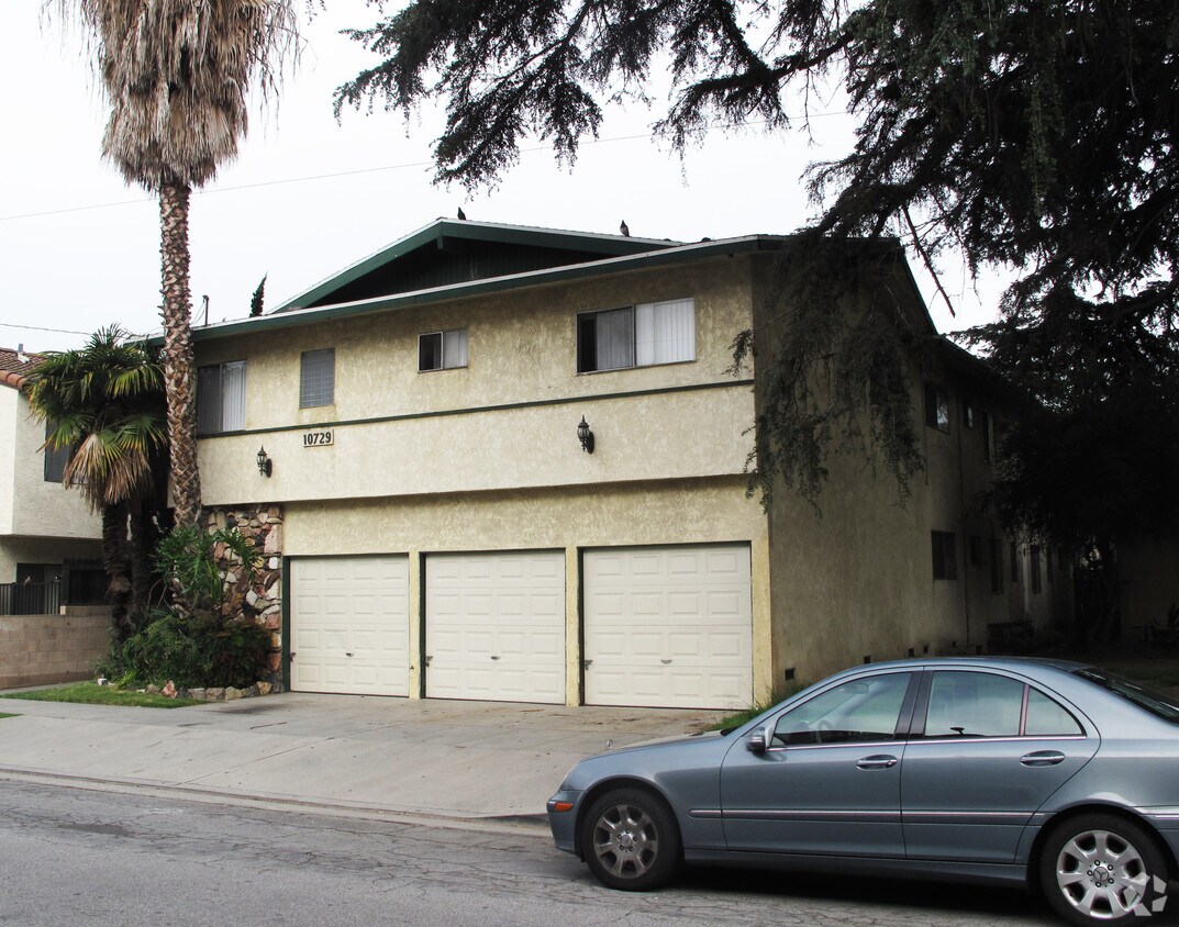 Primary Photo - 10729 New St