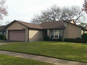 Building Photo - 10427 Eagle Glen Dr