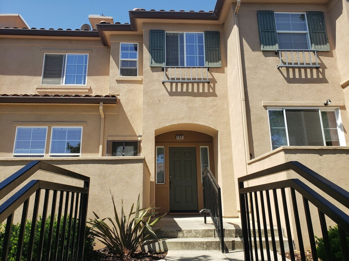 54 Meritage Common, Livermore, CA 94551 Townhome Rentals in Livermore