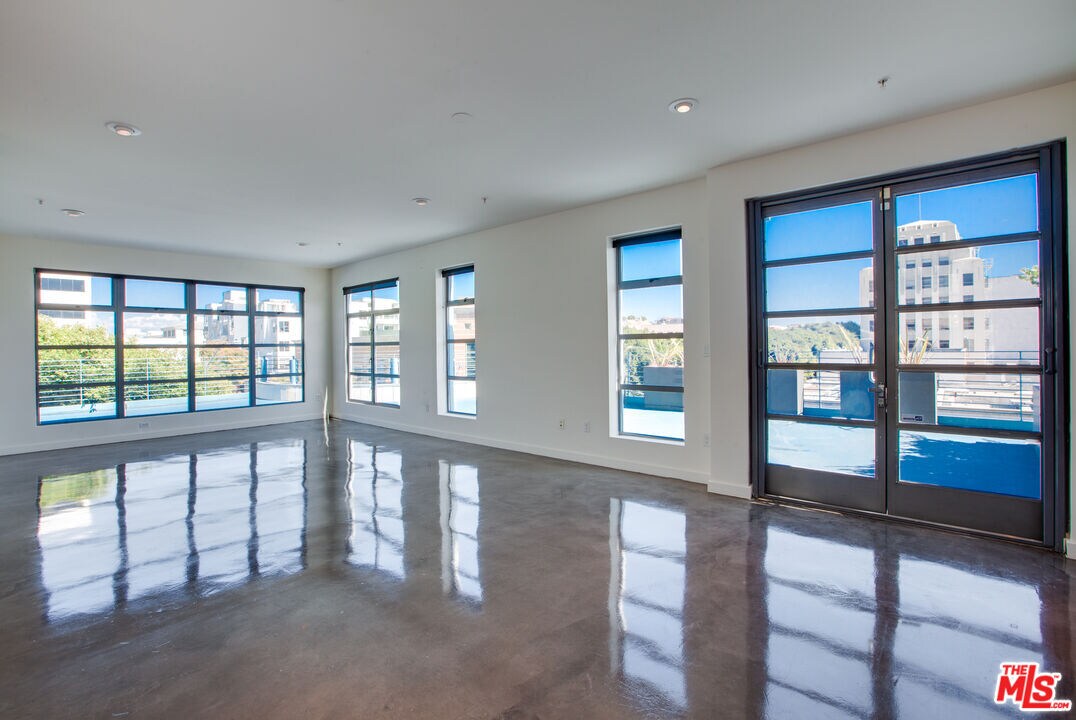 Foto principal - 1358 4th St