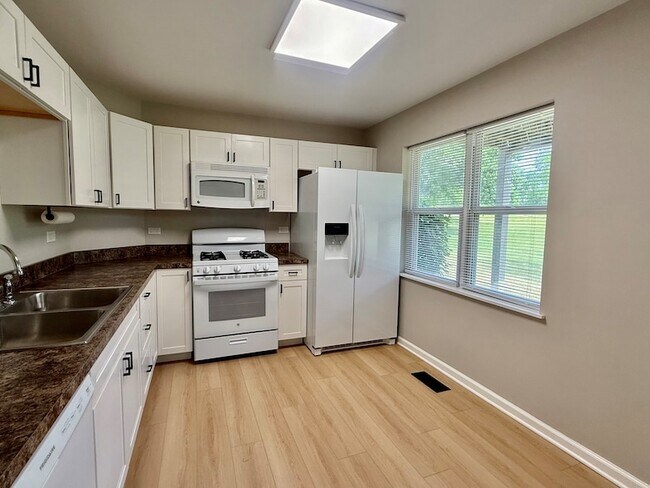 Foto del edificio - 39849 N Harbor Ridge Dr