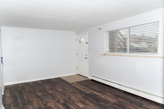 Foto del edificio - 2 Bed 1 Bath for Rent in Wheat Ridge!