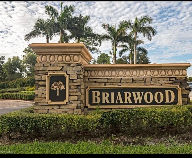 Building Photo - 912 Briarwood Blvd