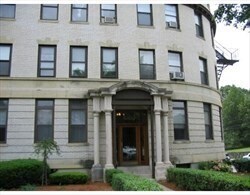 Building Photo - 1880 Commonwealth Ave