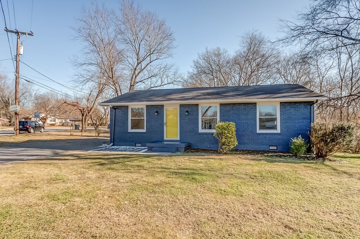 Photo - 100 Cole Dr (Hendersonville, TN)