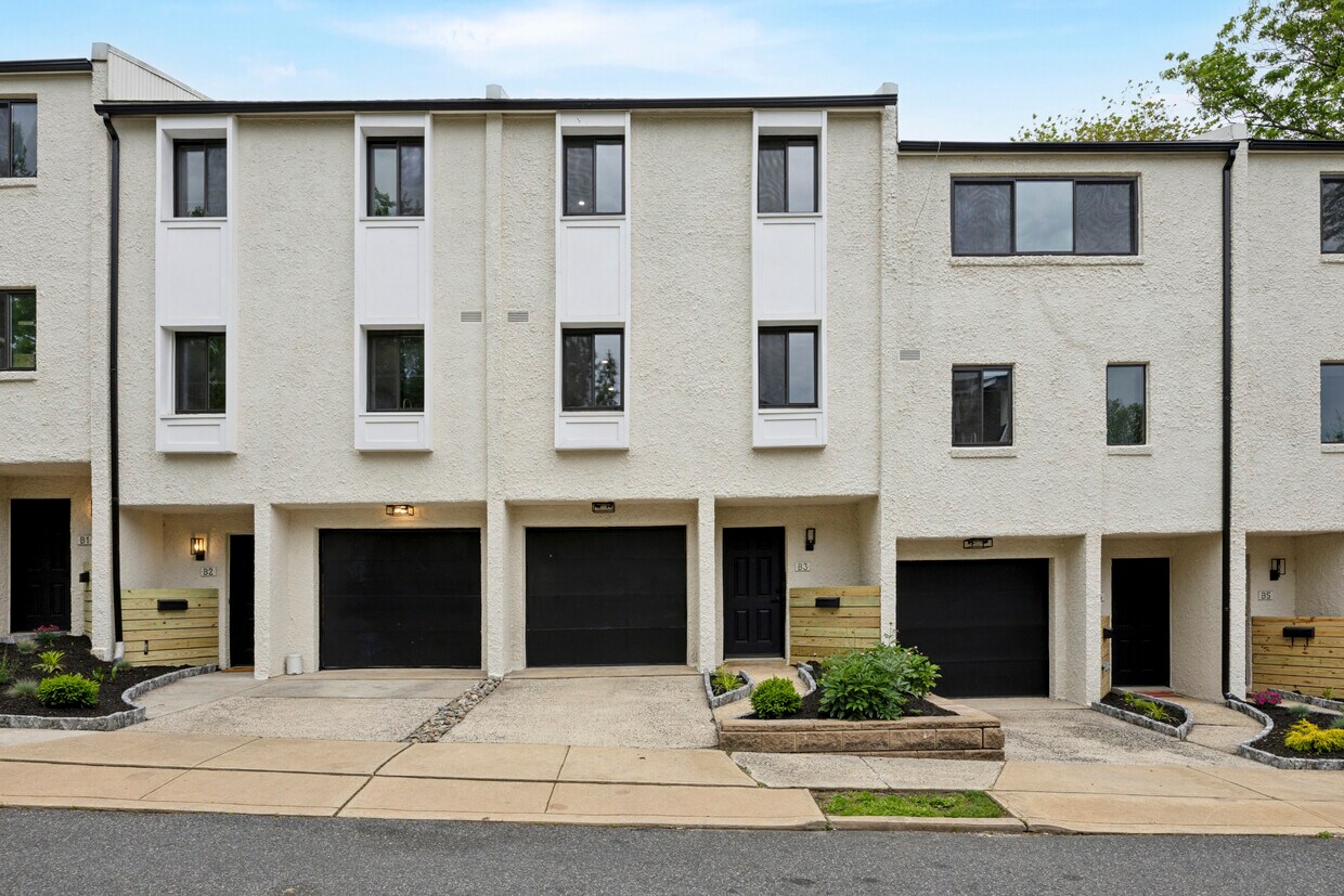 Foto principal - 501 N Orange St
