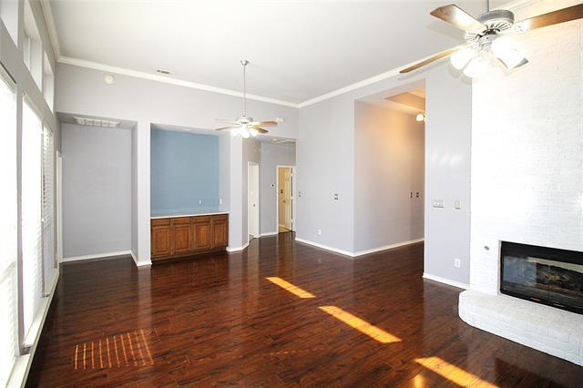 Foto del edificio - 8502 Linda Vista Dr