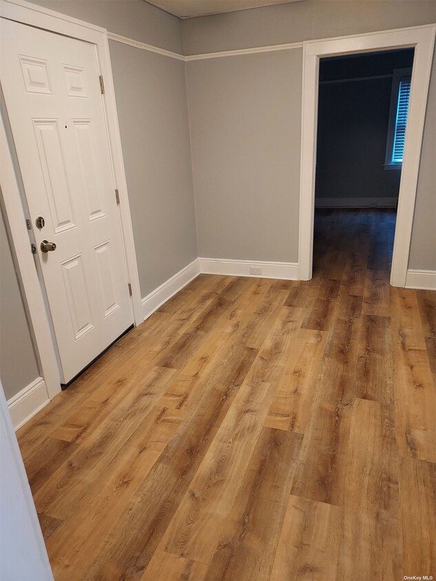 Foto principal - 661 Franklin Ave