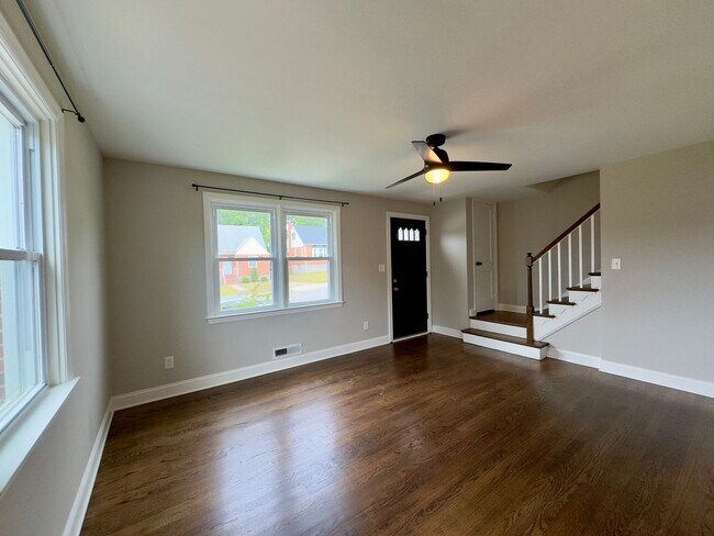 Foto del edificio - Charming 3BD/1BA Townhome in Nottingham, Baltimore, MD!