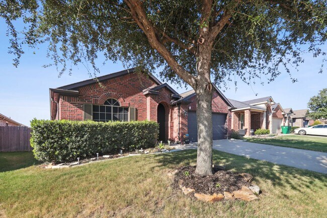 Foto del edificio - 4 Bedroom Single Family in Crossroads