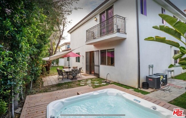 Foto del edificio - 19246 Liam Ln