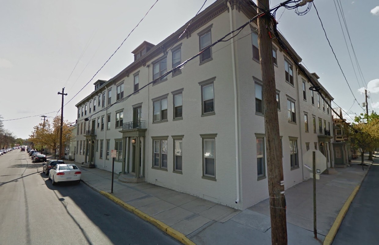 Primary Photo - 70 W South St