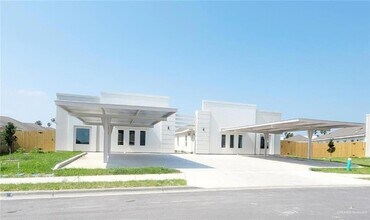 Building Photo - 3803 Las Vistas Ln