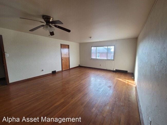 Building Photo - 2 br, 1 bath House - 1615 Sumac Street 2nd...