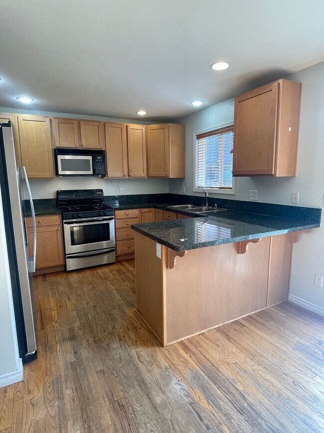Foto del edificio - 3 Bedroom 2.5 Bathroom home in Cul-de-sac