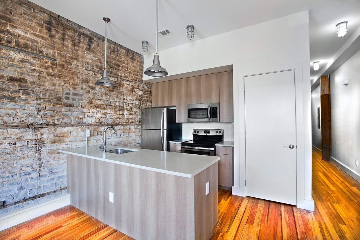 219 West Broughton Apartments in Savannah, GA