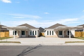 Building Photo - 823 N Woodson Ave