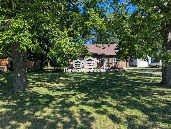Building Photo - 9123 Pillsbury Ave S
